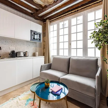 Appartement Chic, Comfortable Flat Near Rue Montmartre Paris