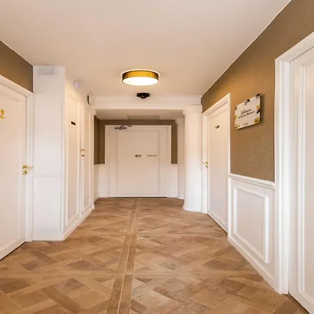 Appartement Chic, Comfortable Flat Near Rue Montmartre Paris